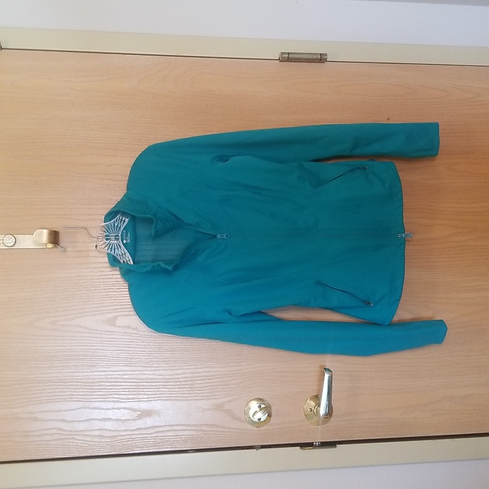 Zella light weight jacket with mesh